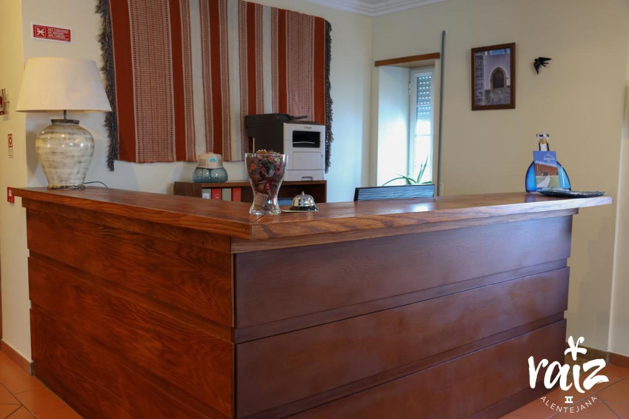 Raiz Alentejana II Bed & Breakfast เรเกงกุส ดิ มอนซารัซ ภายนอก รูปภาพ